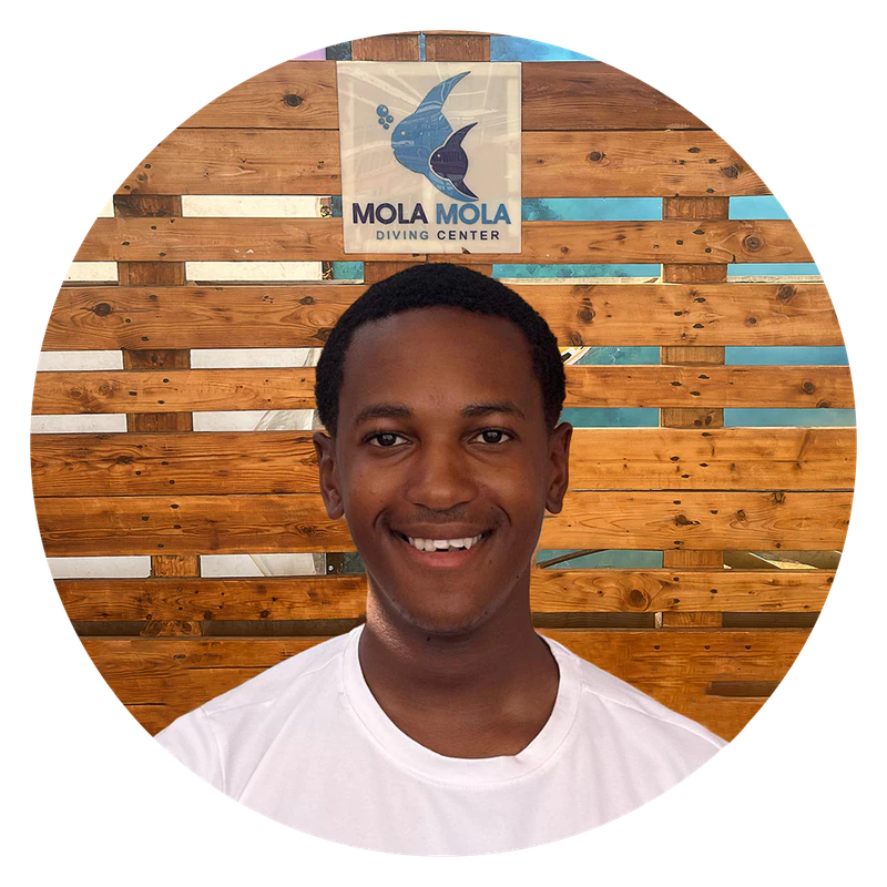 Bakang, Instructor at MolaMola Diving Center